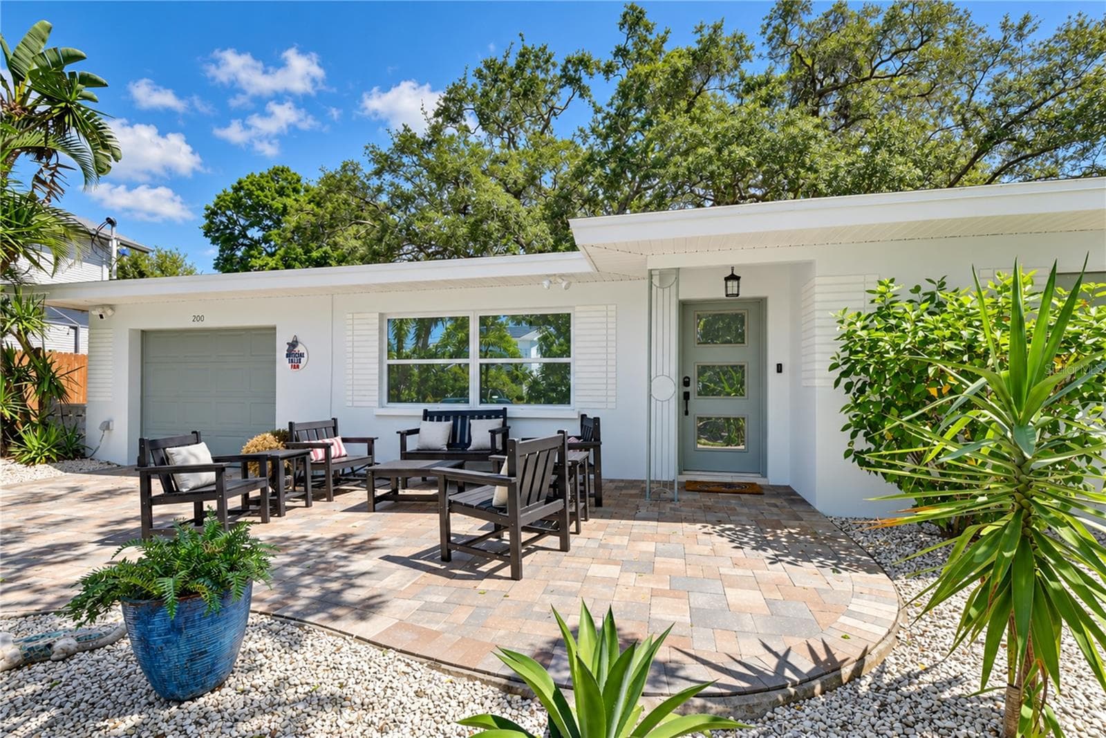 Single Family Residence at 200 LAGOON DR, PALM HARBOR, photo 8 of 73