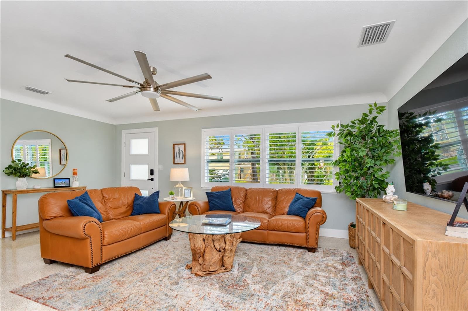Single Family Residence at 200 LAGOON DR, PALM HARBOR, photo 29 of 73