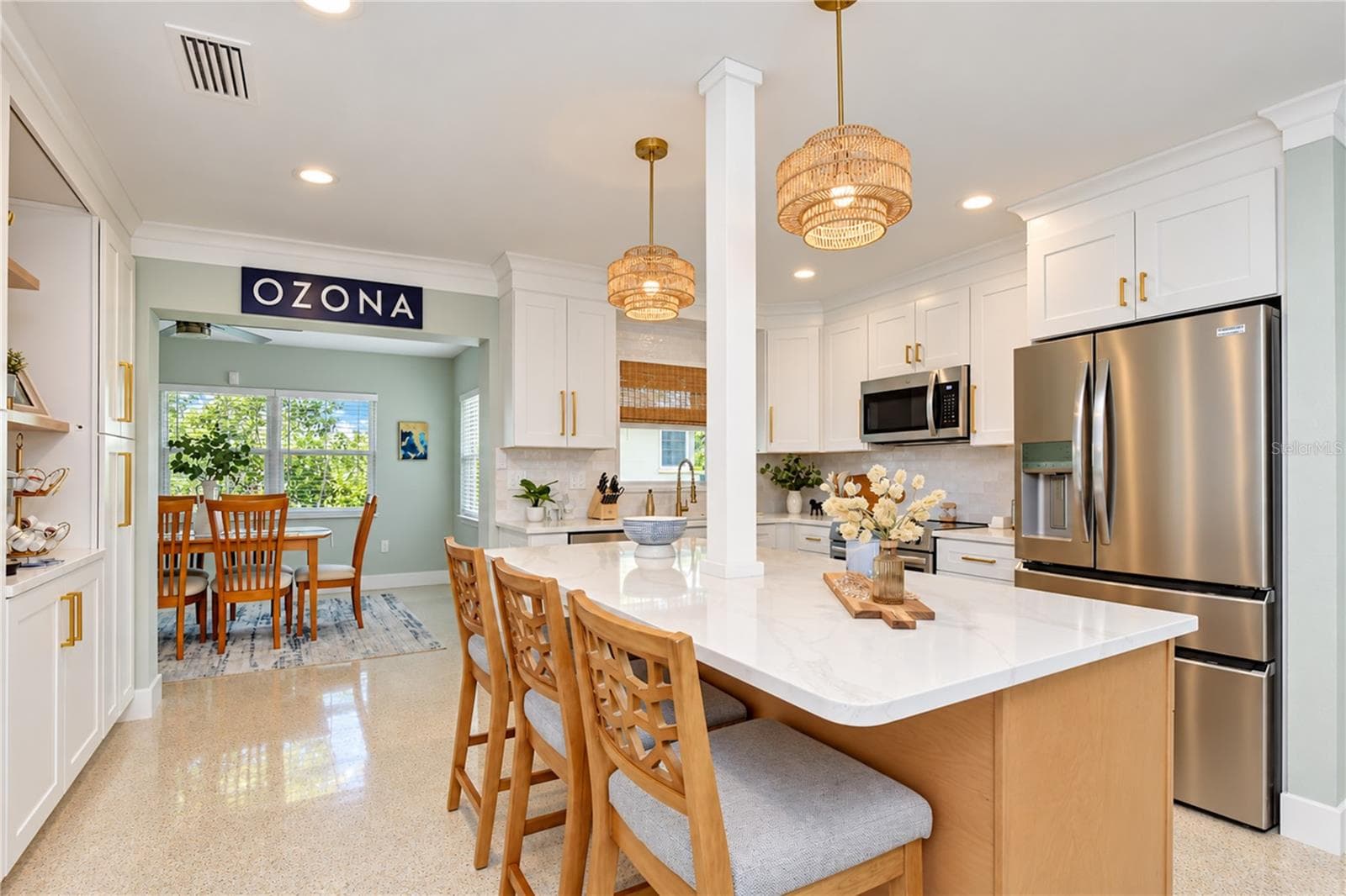 Single Family Residence at 200 LAGOON DR, PALM HARBOR, photo 35 of 73