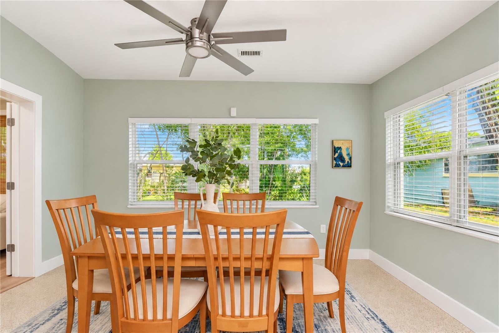 Single Family Residence at 200 LAGOON DR, PALM HARBOR, photo 44 of 73