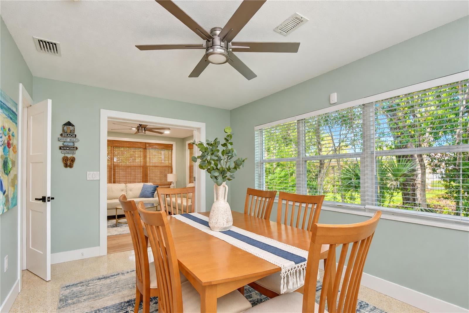 Single Family Residence at 200 LAGOON DR, PALM HARBOR, photo 45 of 73