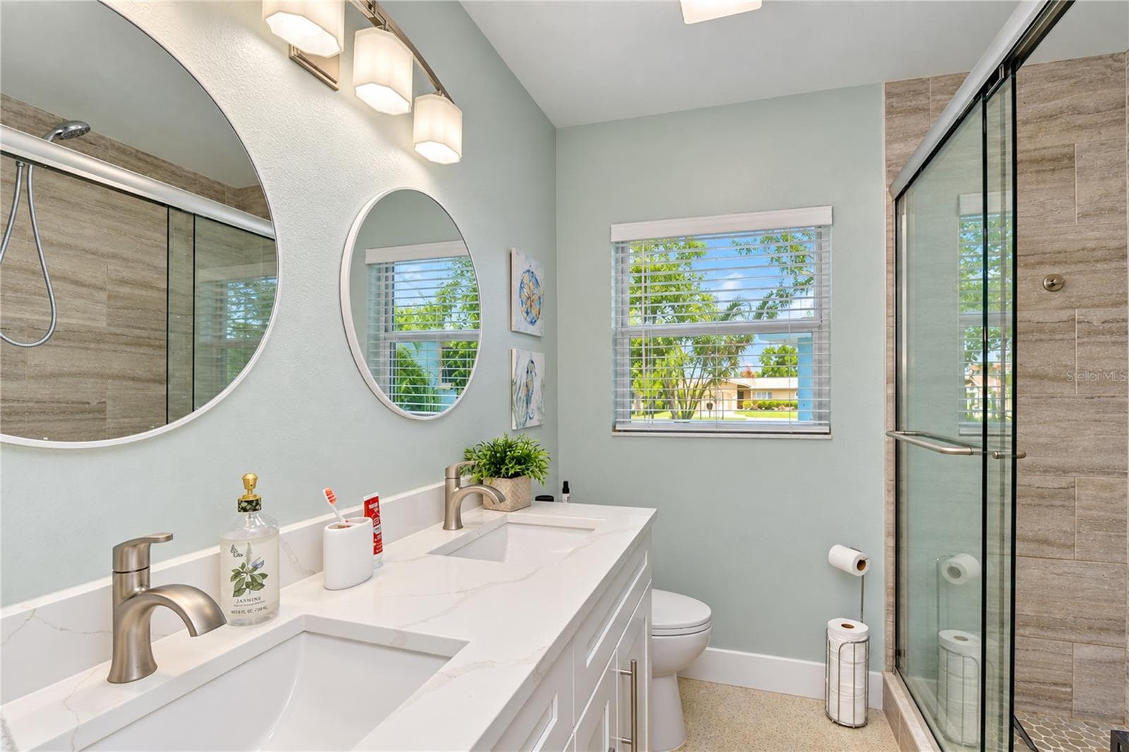 Single Family Residence at 200 LAGOON DR, PALM HARBOR, photo 53 of 73