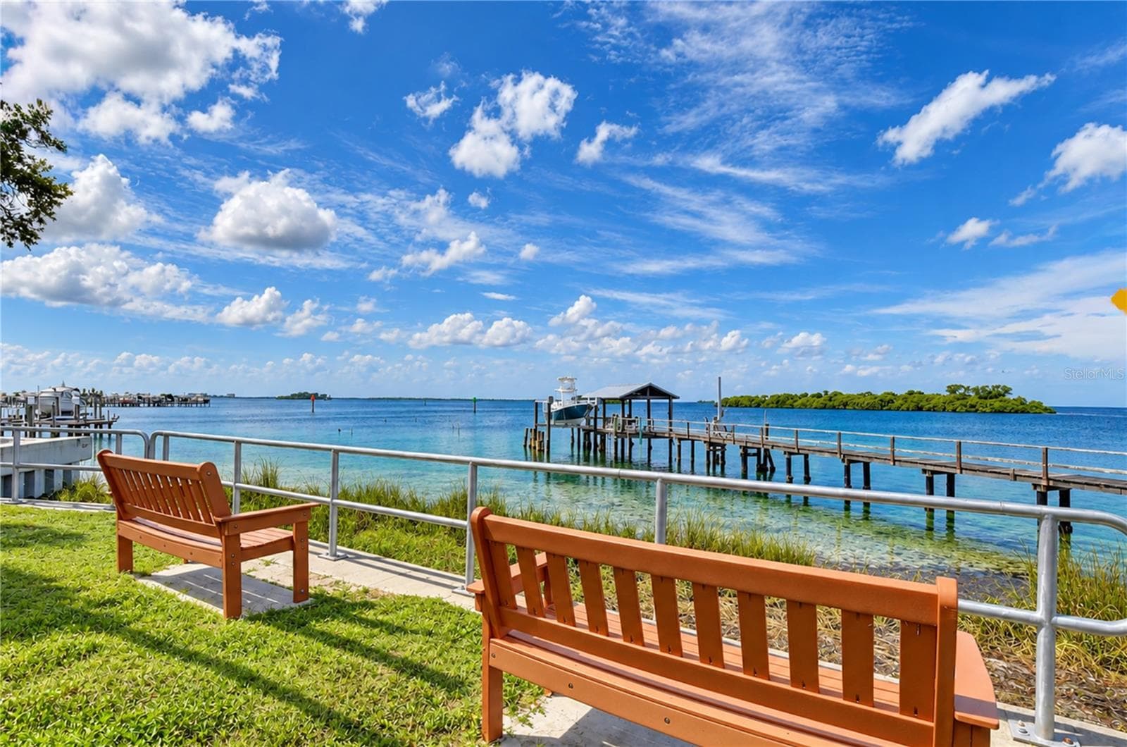 Single Family Residence at 200 LAGOON DR, PALM HARBOR, photo 64 of 73