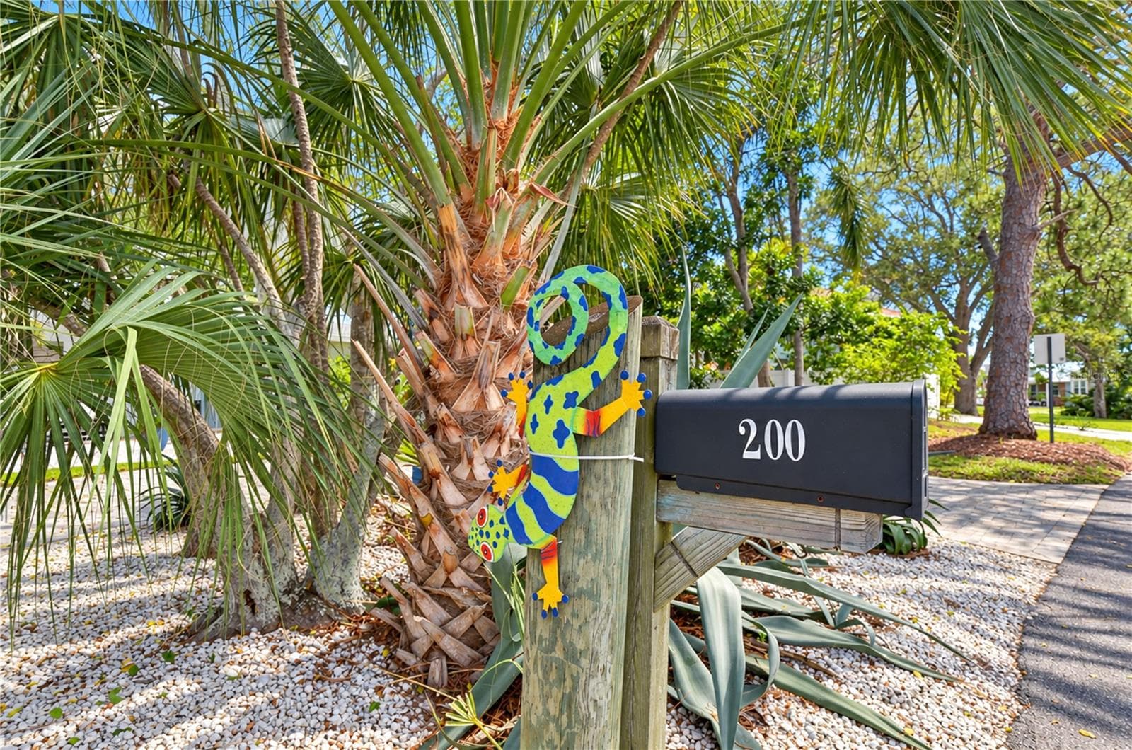 Single Family Residence at 200 LAGOON DR, PALM HARBOR, photo 69 of 73