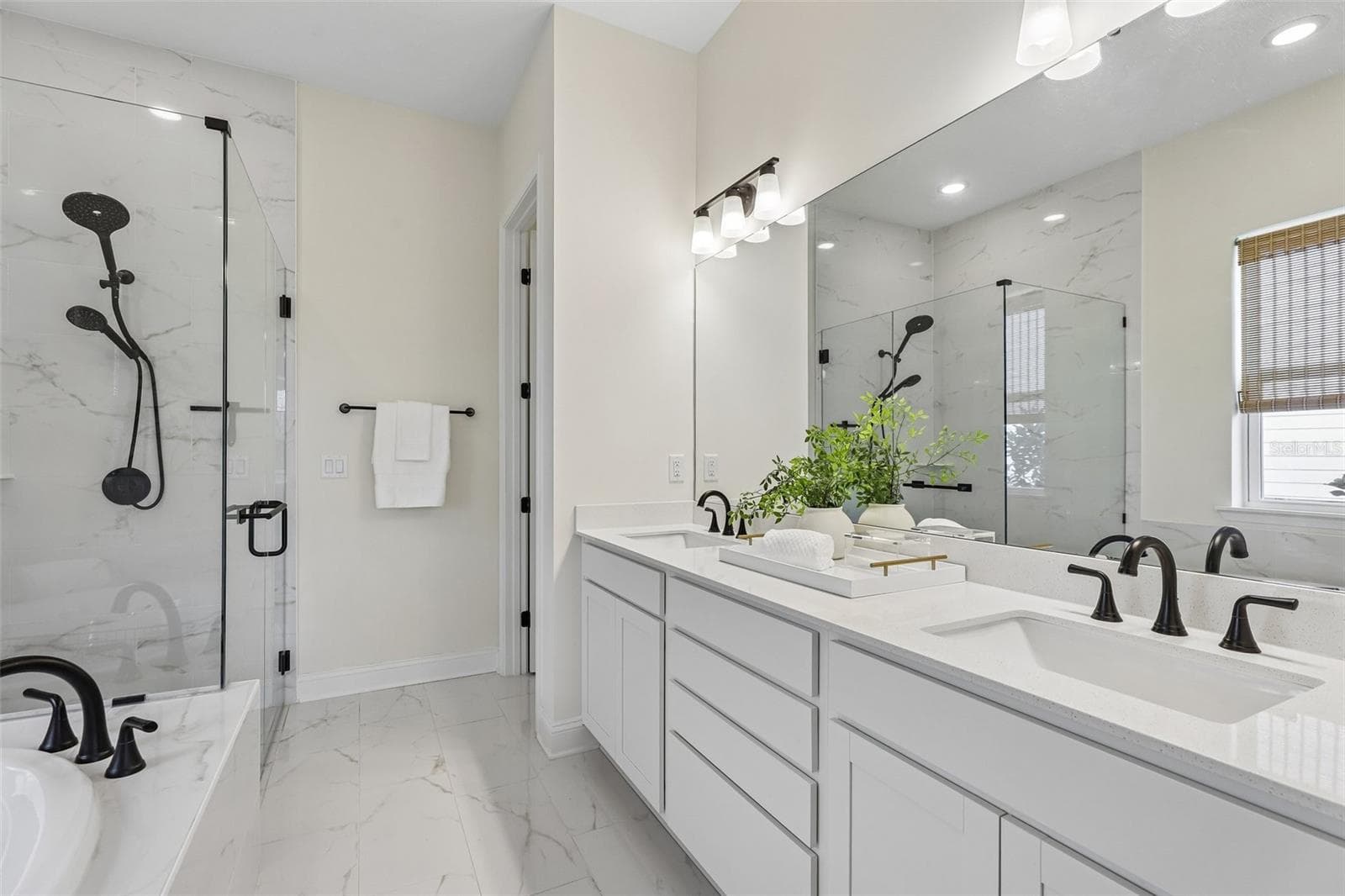 Primary Bath - 136 IRIS CREEK DR, ST AUGUSTINE