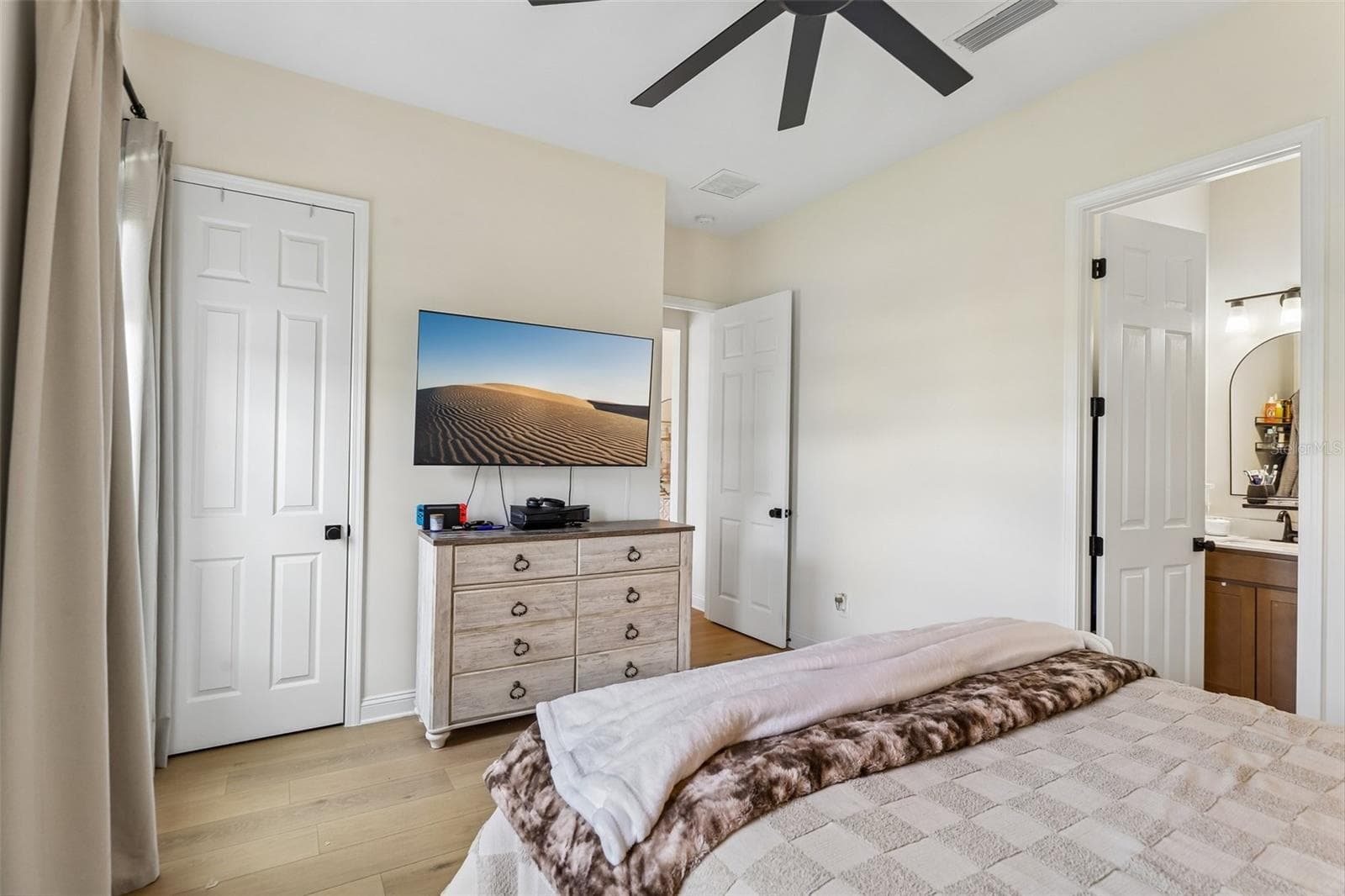 Guest Suite - 136 IRIS CREEK DR, ST AUGUSTINE