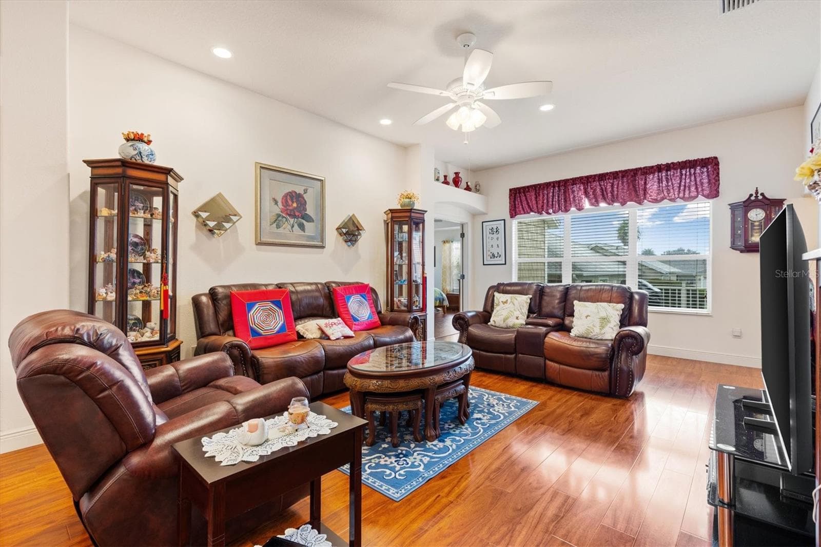 Living Room - 1926 ELDRIDGE LOOP, THE VILLAGES