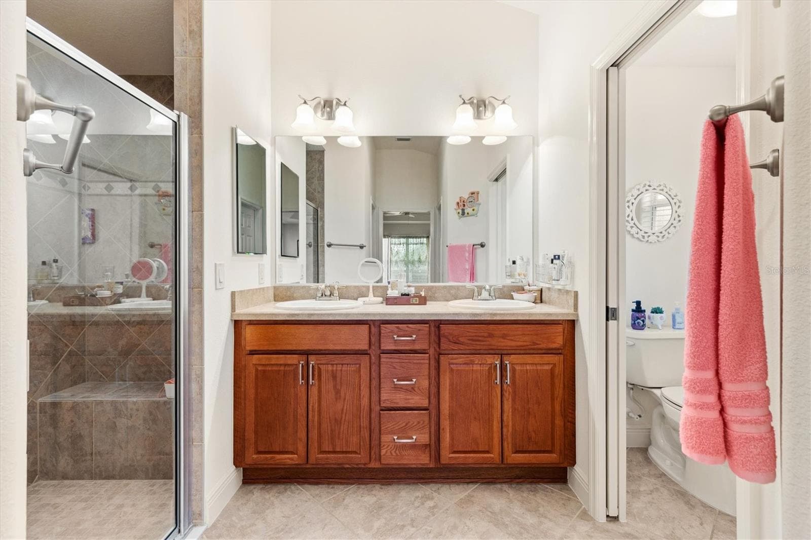 Single Family Residence at 1926 ELDRIDGE LOOP, THE VILLAGES, photo 19 of 38