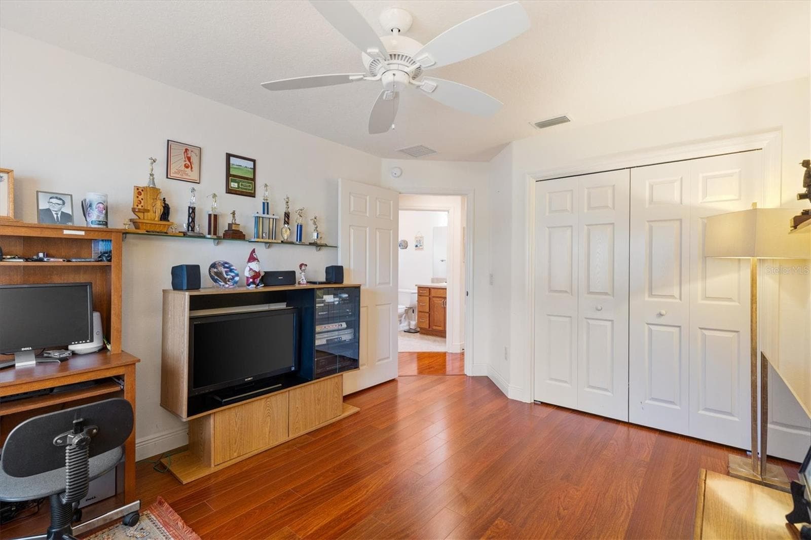Bedroom three with built-in closet. - 1926 ELDRIDGE LOOP, THE VILLAGES