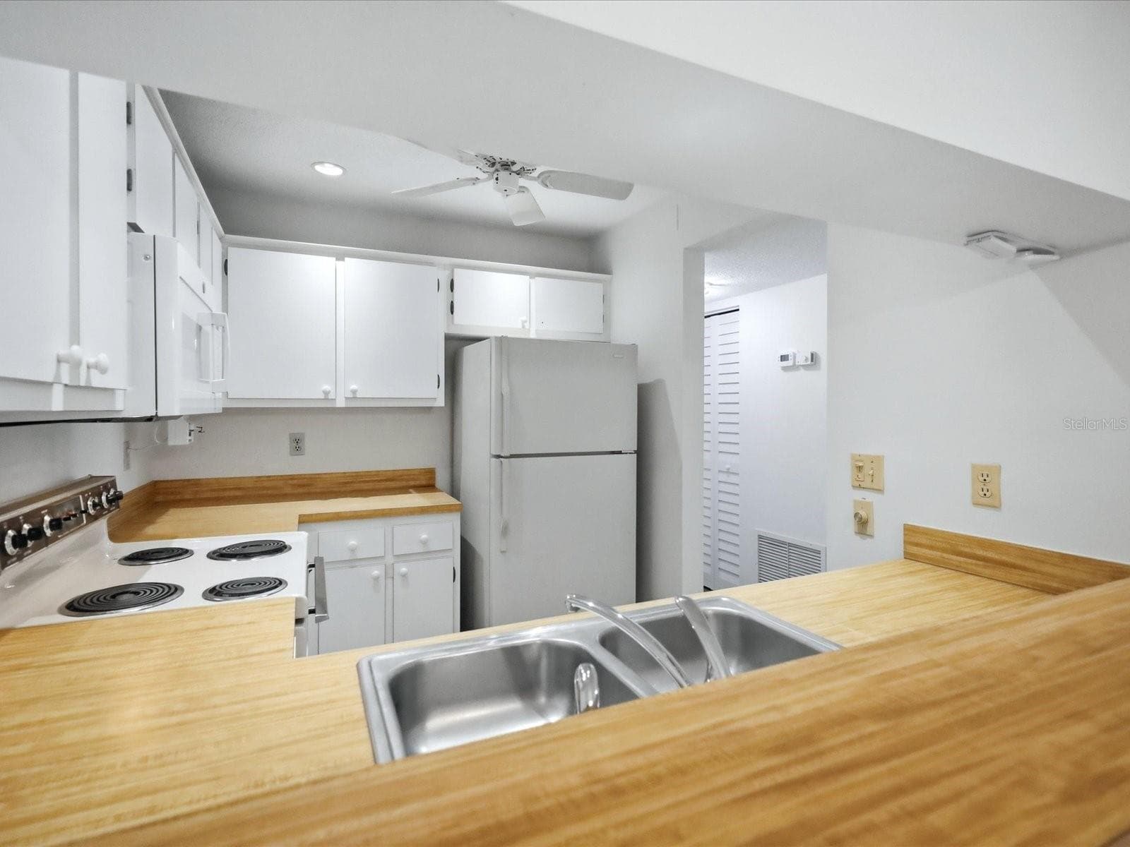 Condominium at 3269 BENEVA RD #203, SARASOTA, photo 30 of 76