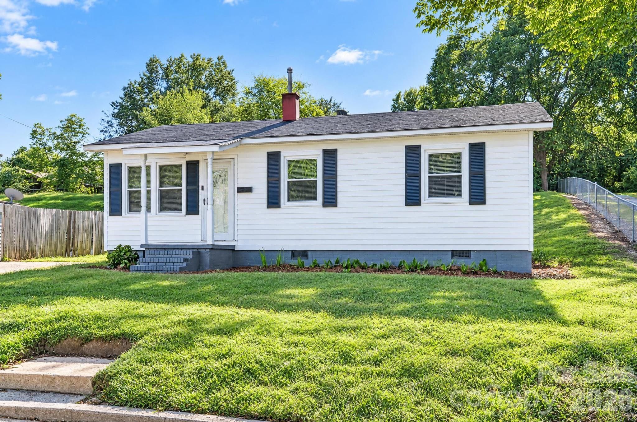 Single Family Residence at 301 Houston Street, Concord, photo 22 of 23