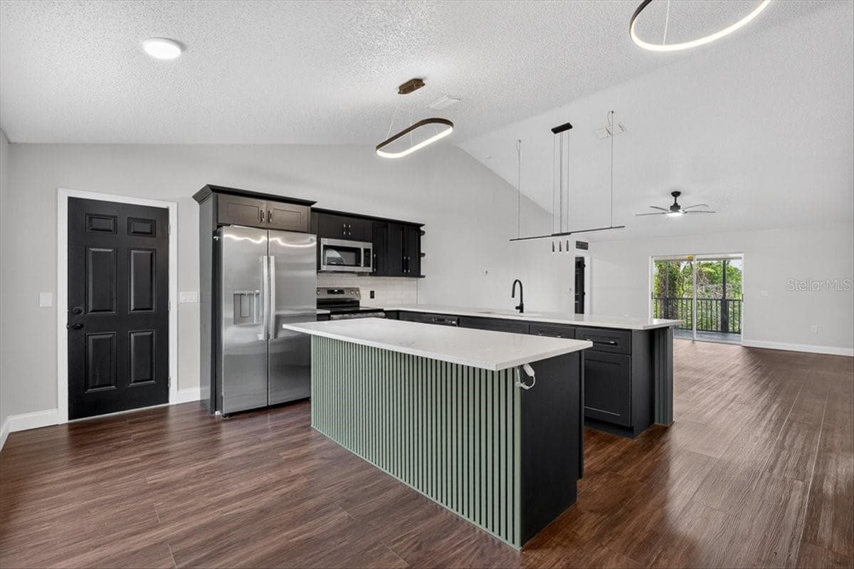 Single Family Residence at 8221 NORMANDY DR, WEEKI WACHEE, photo 10 of 40