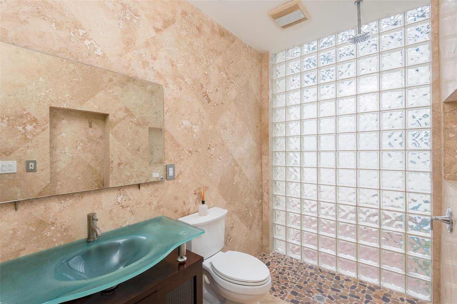 Single Family Residence at 2912 W NEPTUNE ST, TAMPA, photo 24 of 28