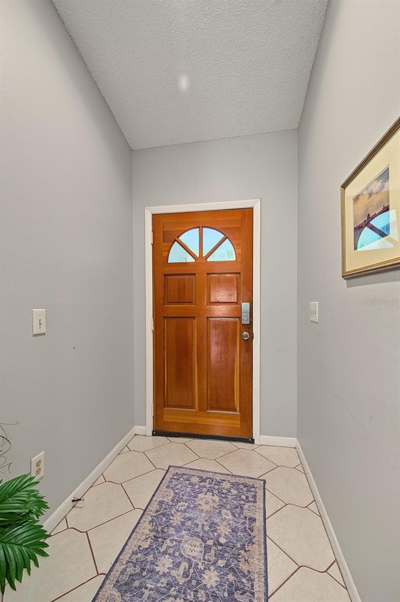 Foyer - 2771 SUMMERDALE DR #7, CLEARWATER