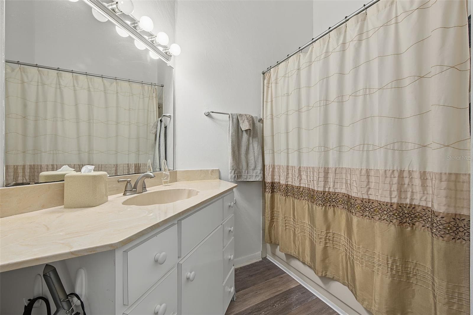 Primary Bathroom - 2771 SUMMERDALE DR #7, CLEARWATER