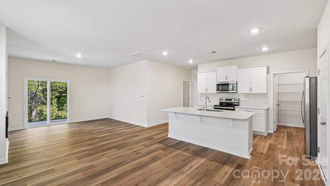 Single Family Residence at Newton, photo 18 of 63