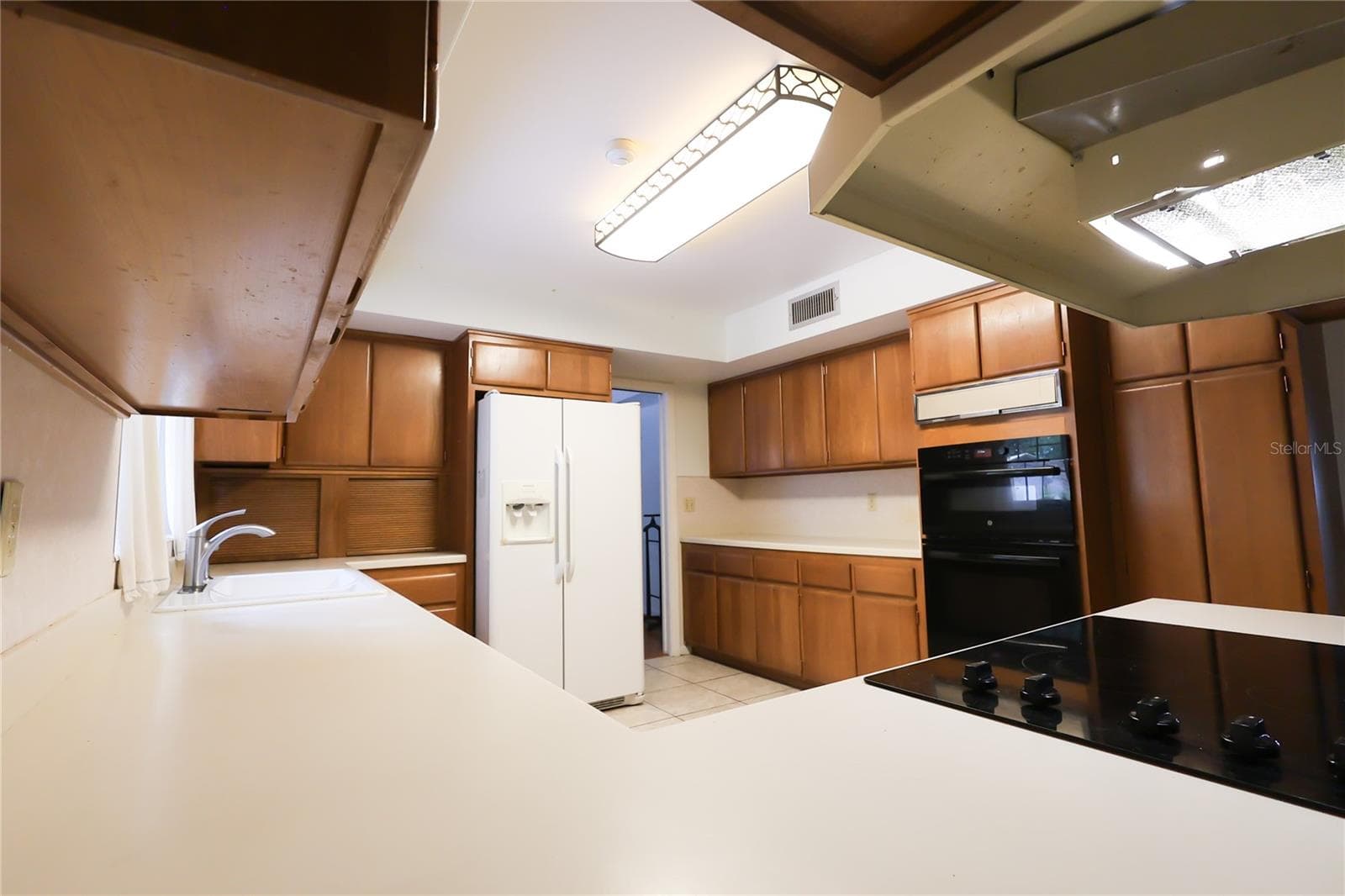 Single Family Residence at 1020 W LAKE HAMILTON DR, WINTER HAVEN, photo 21 of 56