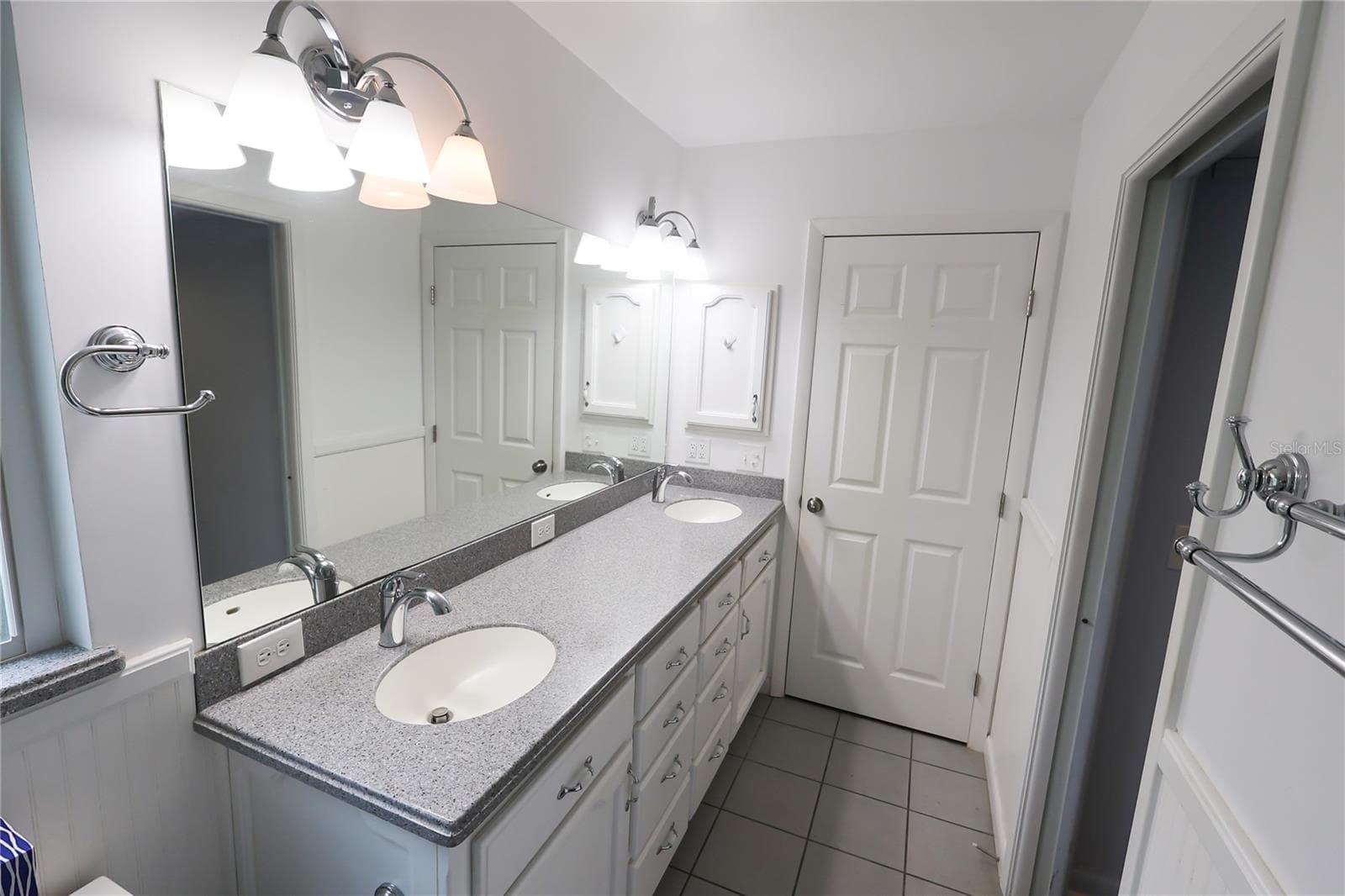 Single Family Residence at 1020 W LAKE HAMILTON DR, WINTER HAVEN, photo 38 of 56