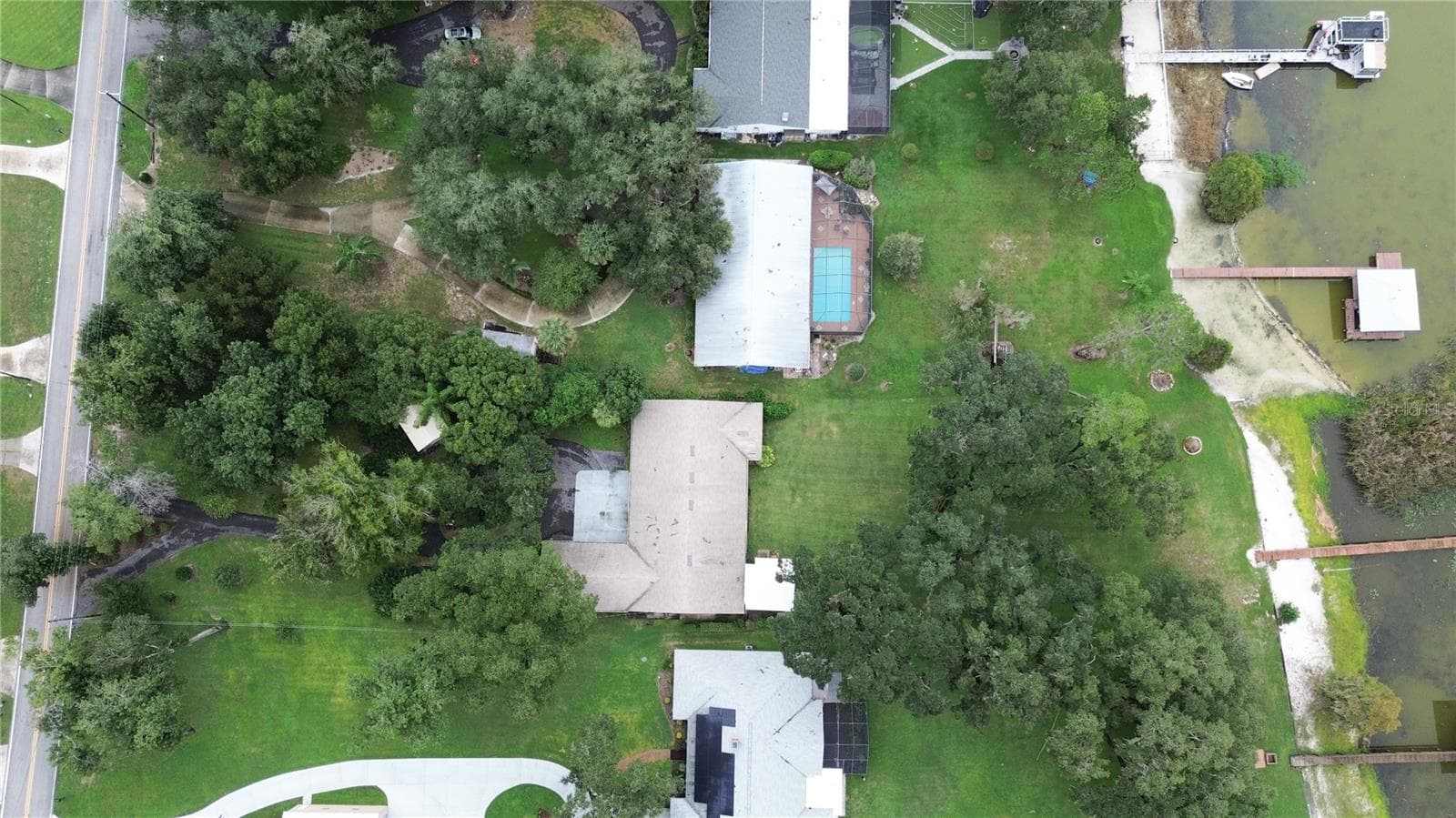 Single Family Residence at 1020 W LAKE HAMILTON DR, WINTER HAVEN, photo 2 of 56
