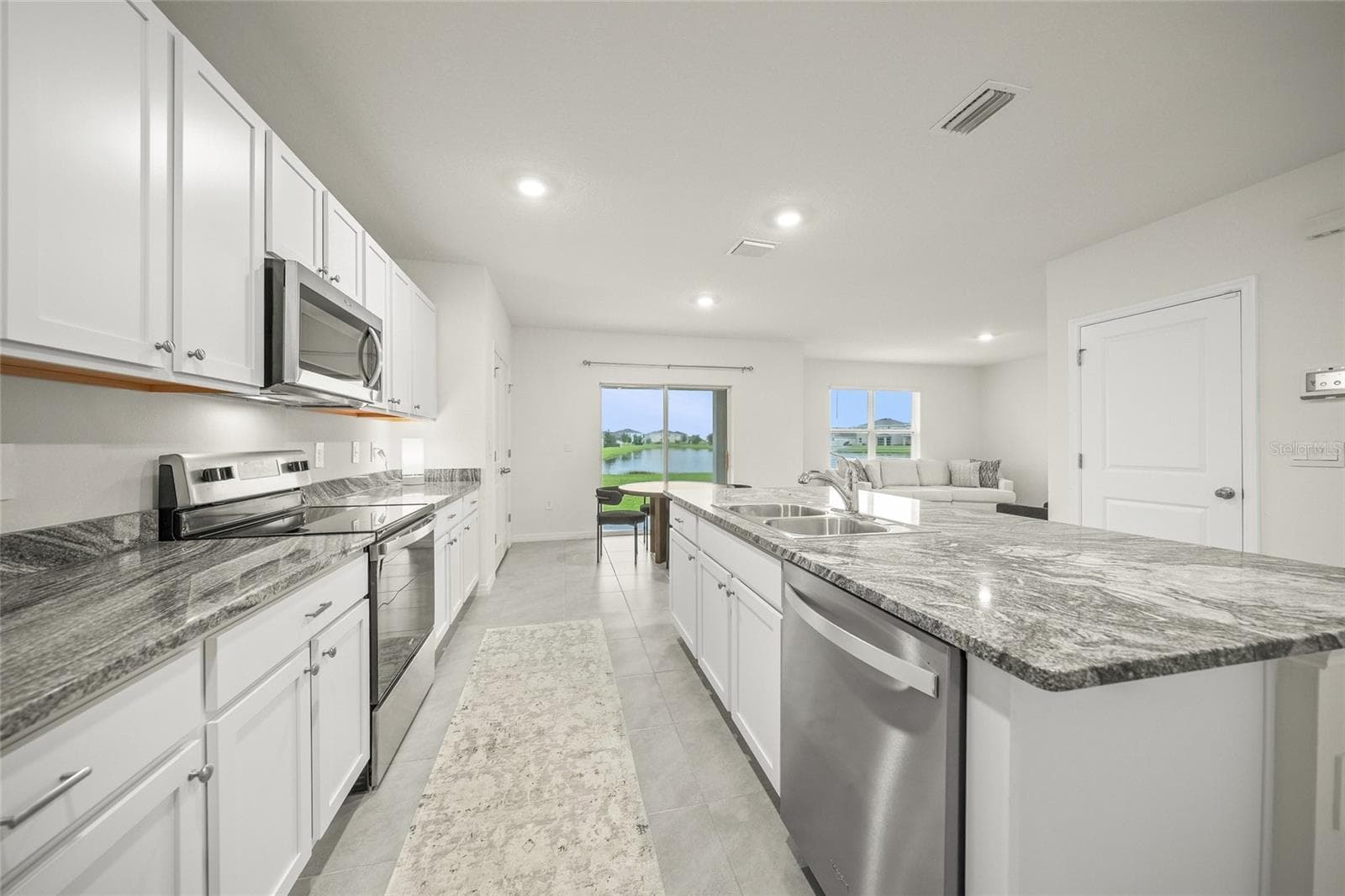 Kitchen - 5215 MONTELENA CV SW, BRADENTON
