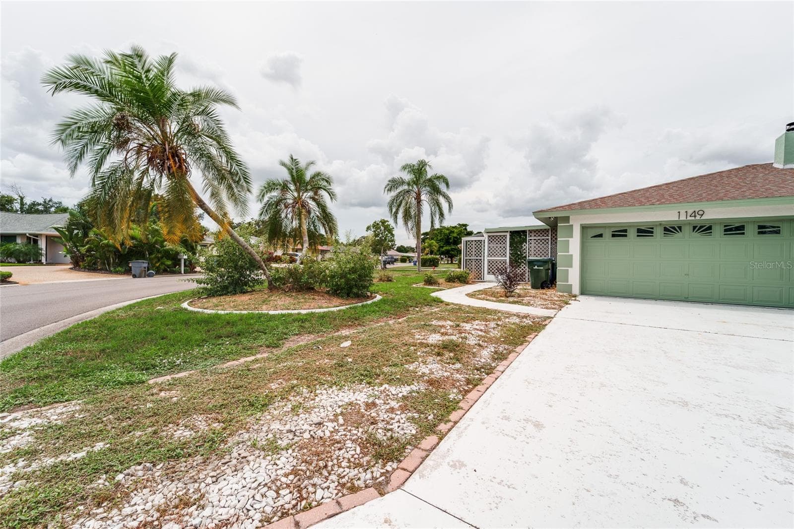 Single Family Residence at 1149 S CYPRESS POINT DR, VENICE, photo 4 of 88