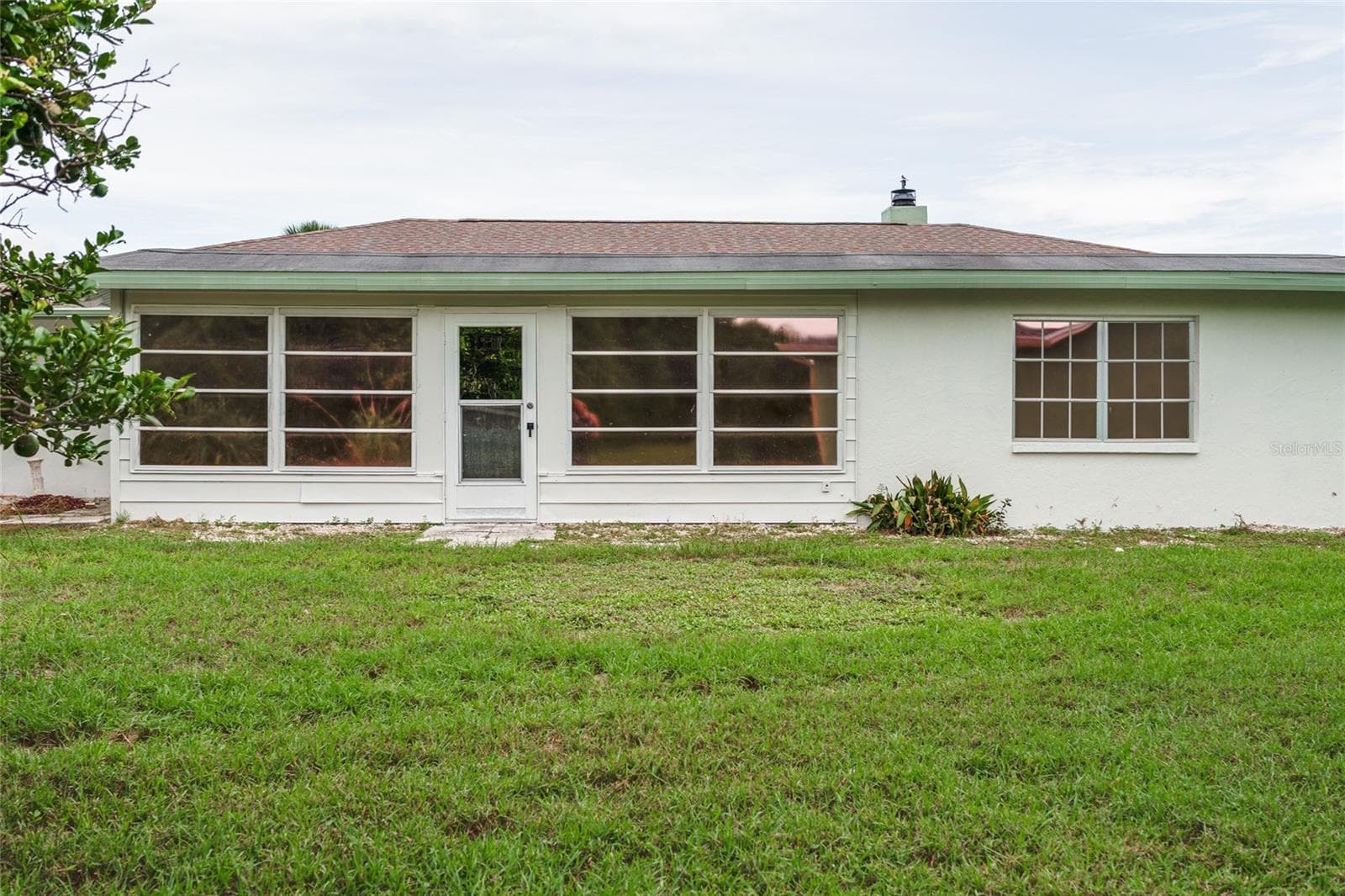 Single Family Residence at 1149 S CYPRESS POINT DR, VENICE, photo 8 of 88
