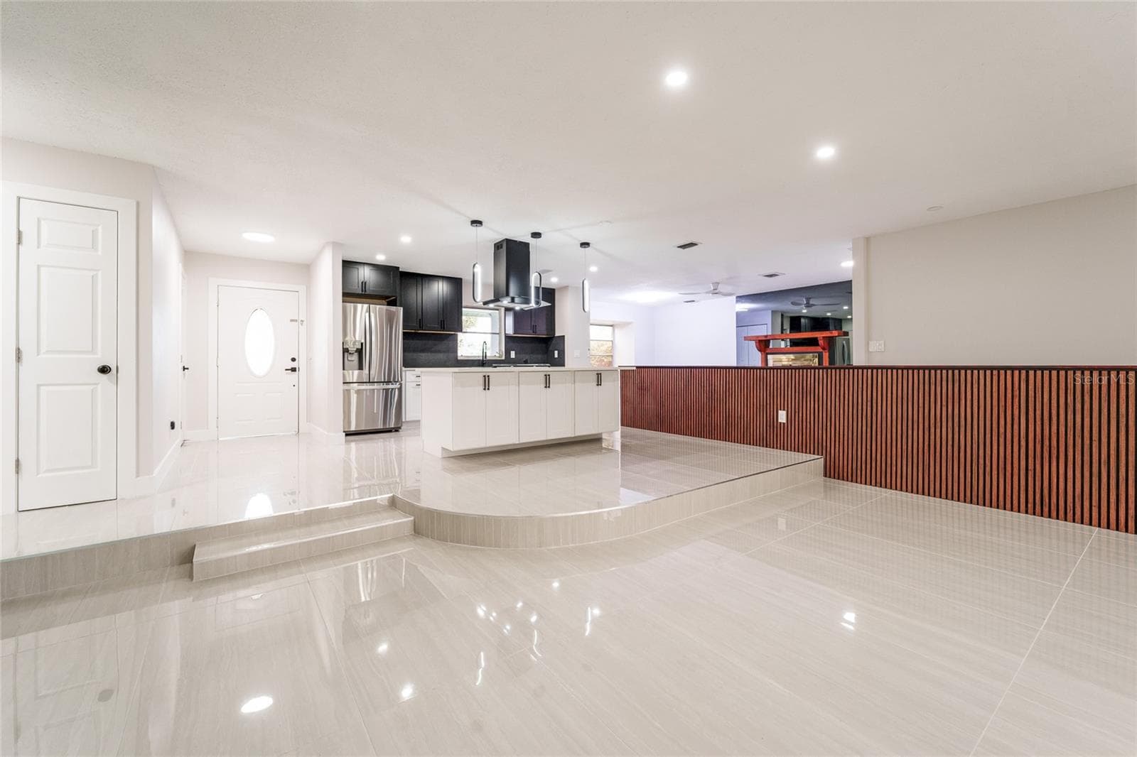 Single Family Residence at 1149 S CYPRESS POINT DR, VENICE, photo 16 of 88