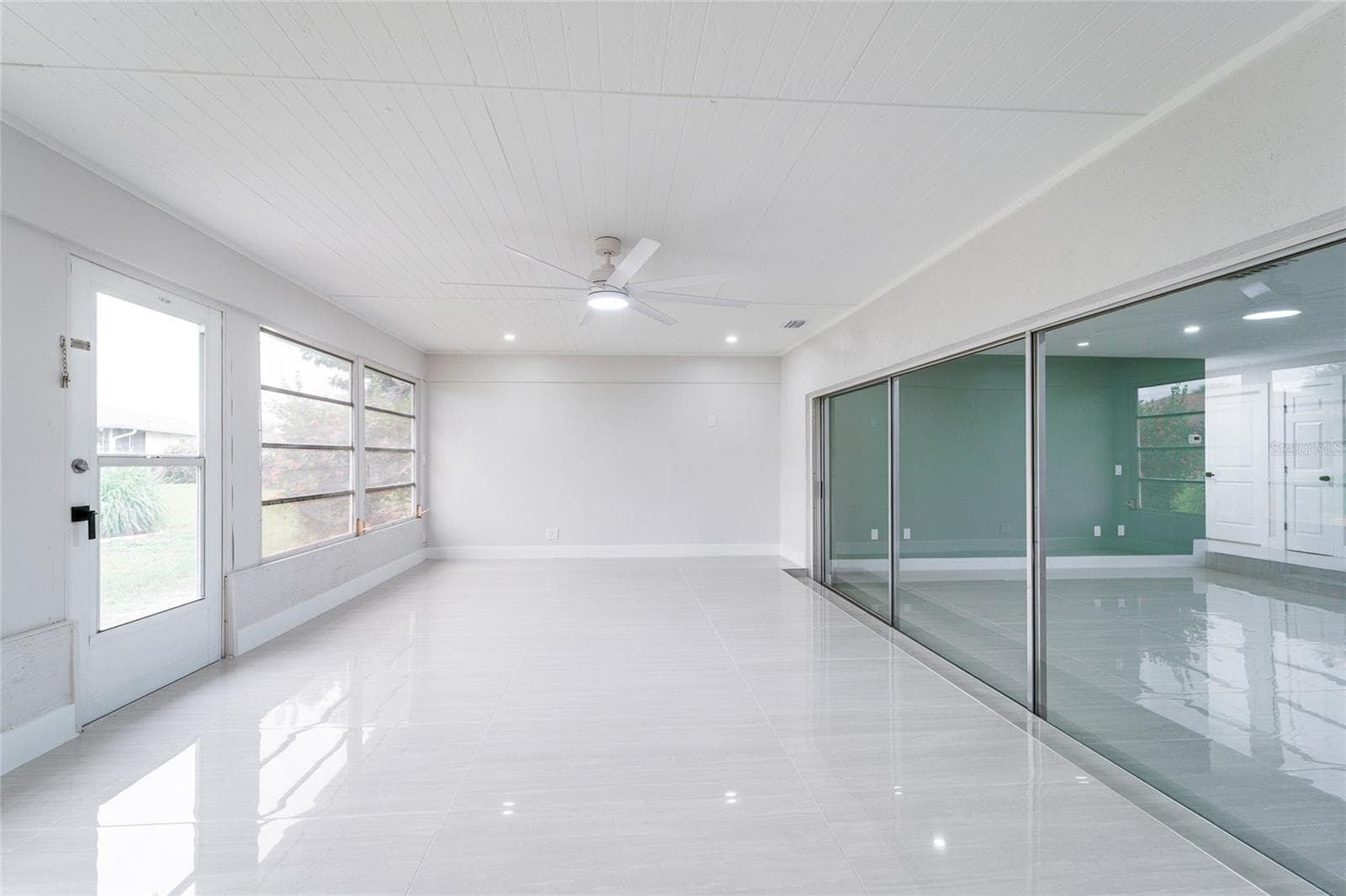 Single Family Residence at 1149 S CYPRESS POINT DR, VENICE, photo 41 of 88