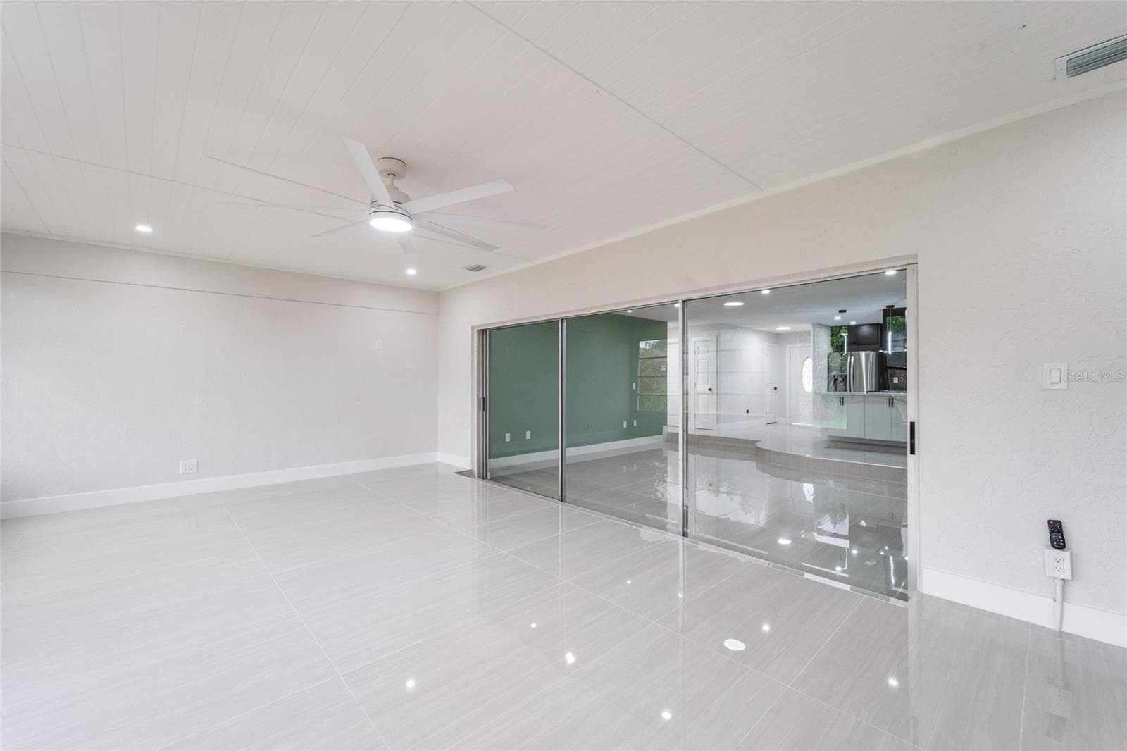 Single Family Residence at 1149 S CYPRESS POINT DR, VENICE, photo 42 of 88