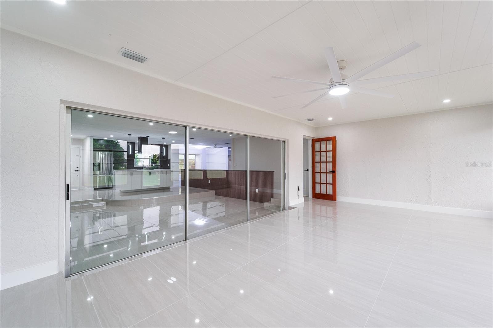 Single Family Residence at 1149 S CYPRESS POINT DR, VENICE, photo 43 of 88