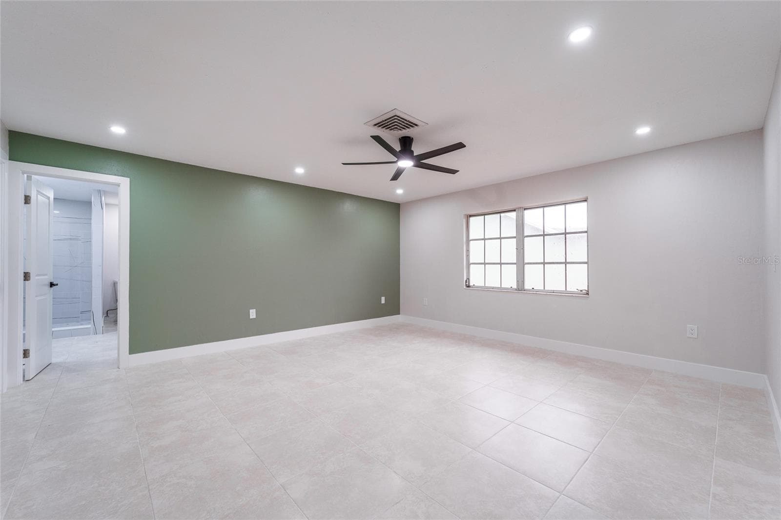 Single Family Residence at 1149 S CYPRESS POINT DR, VENICE, photo 46 of 88