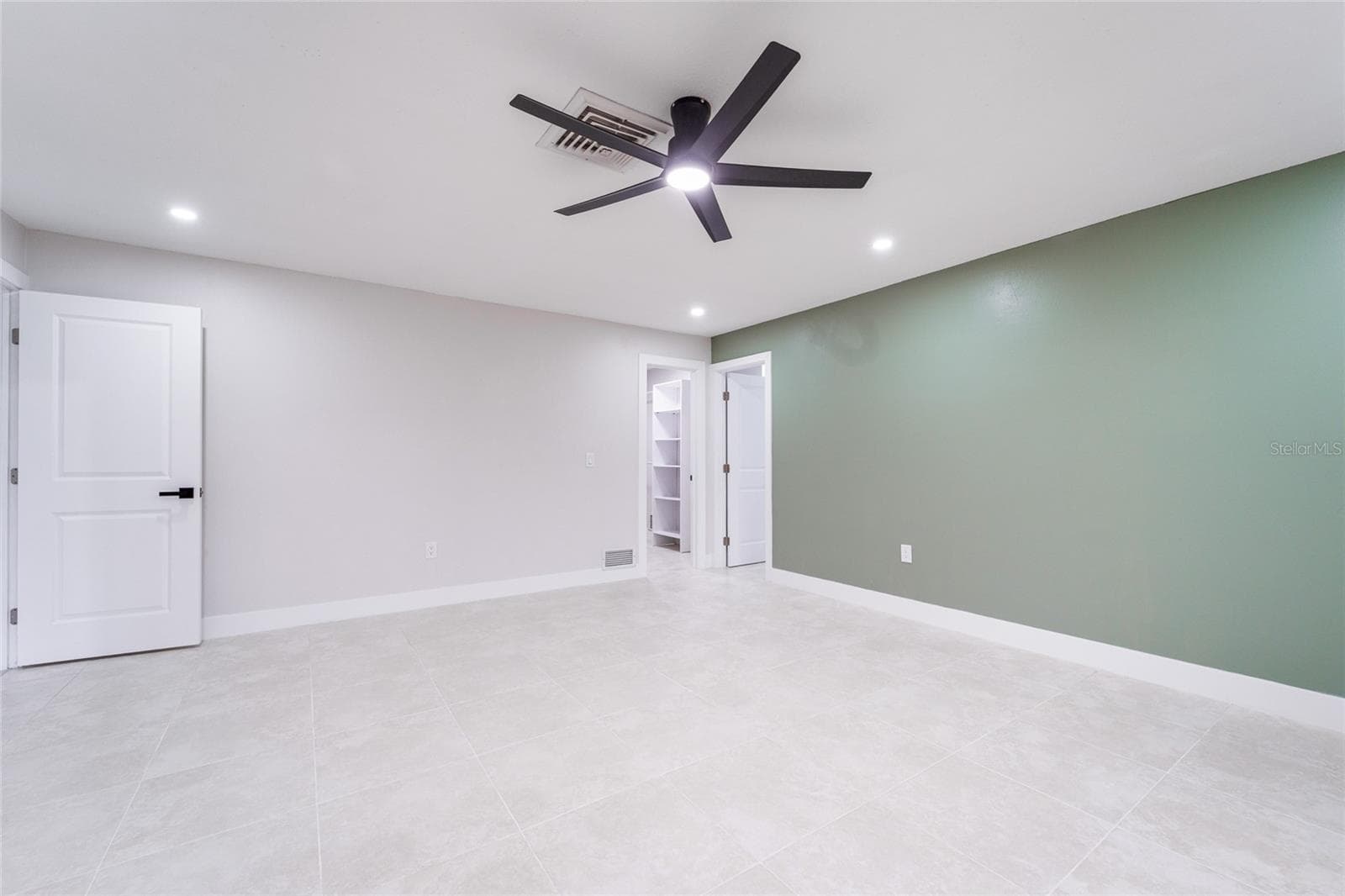 Single Family Residence at 1149 S CYPRESS POINT DR, VENICE, photo 48 of 88