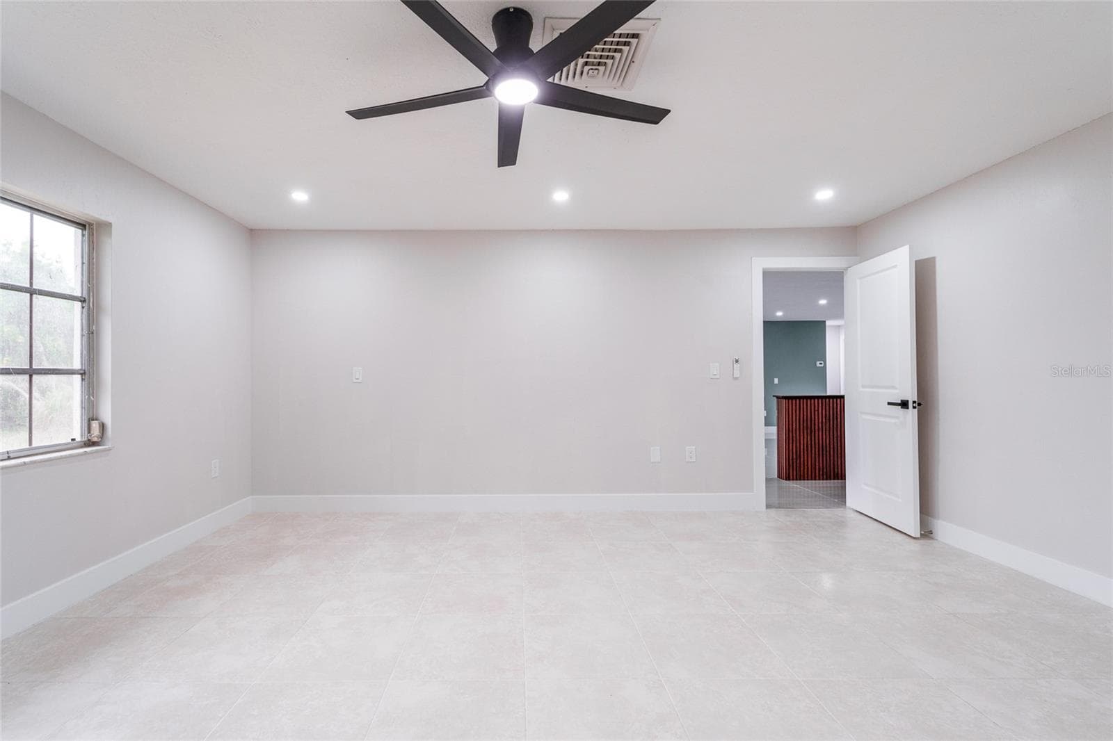 Single Family Residence at 1149 S CYPRESS POINT DR, VENICE, photo 50 of 88