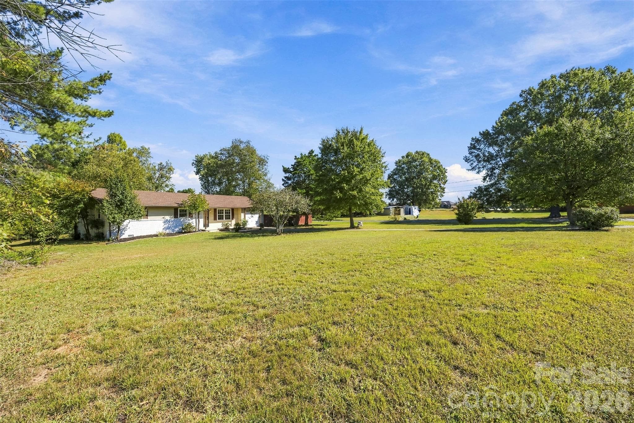 Single Family Residence at 125 Longfield Drive, Mooresville, photo 4 of 35