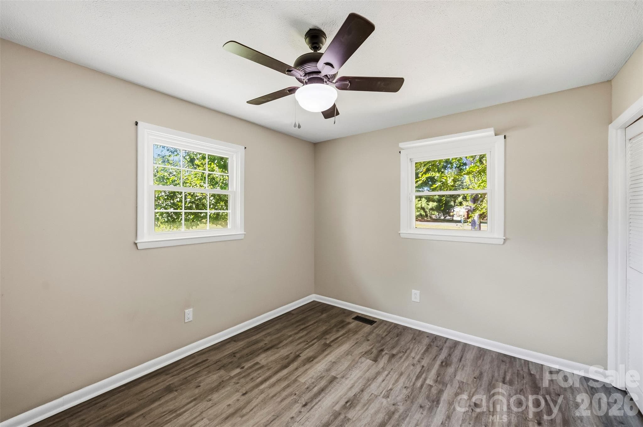 Single Family Residence at 125 Longfield Drive, Mooresville, photo 19 of 35