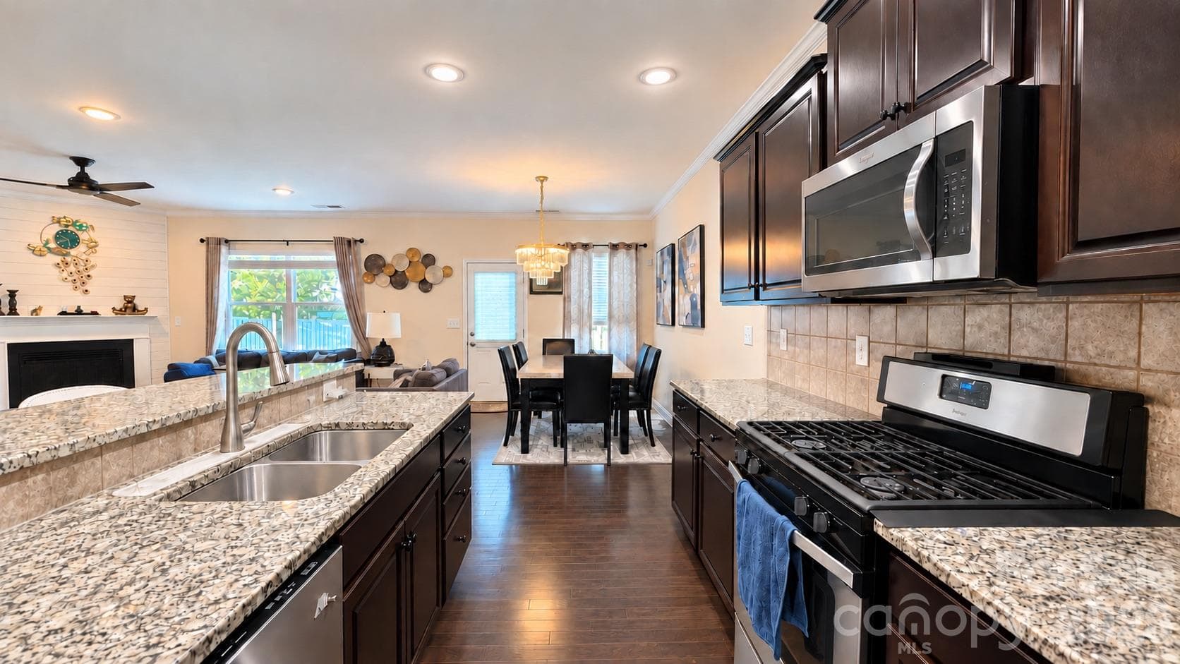 Single Family Residence at 239 Keating Place Drive, Fort Mill, photo 15 of 48