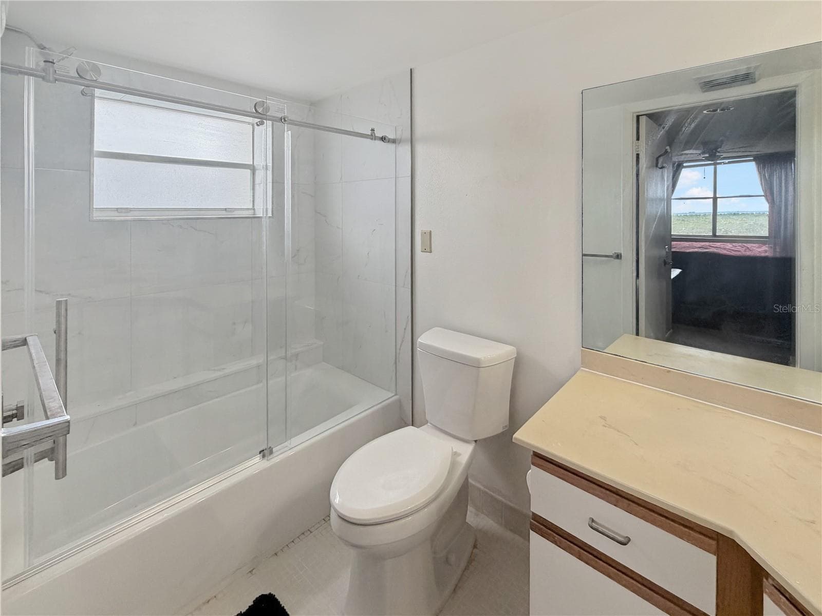 Condominium at 2333 FEATHER SOUND DR #C507, CLEARWATER, photo 10 of 28