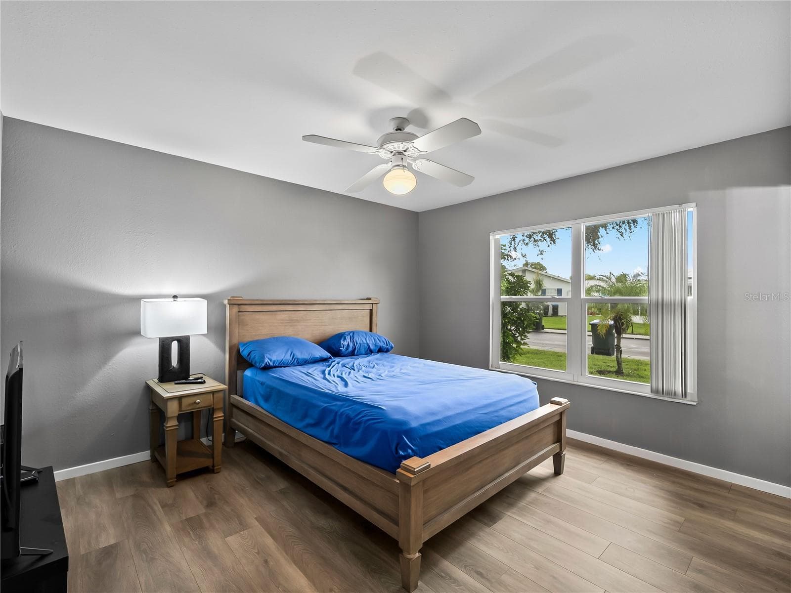 PrimarySuite_8130PickwickRd_NorthPort_NaturalLight_Wide2.jpg - 8130 PICKWICK RD, NORTH PORT