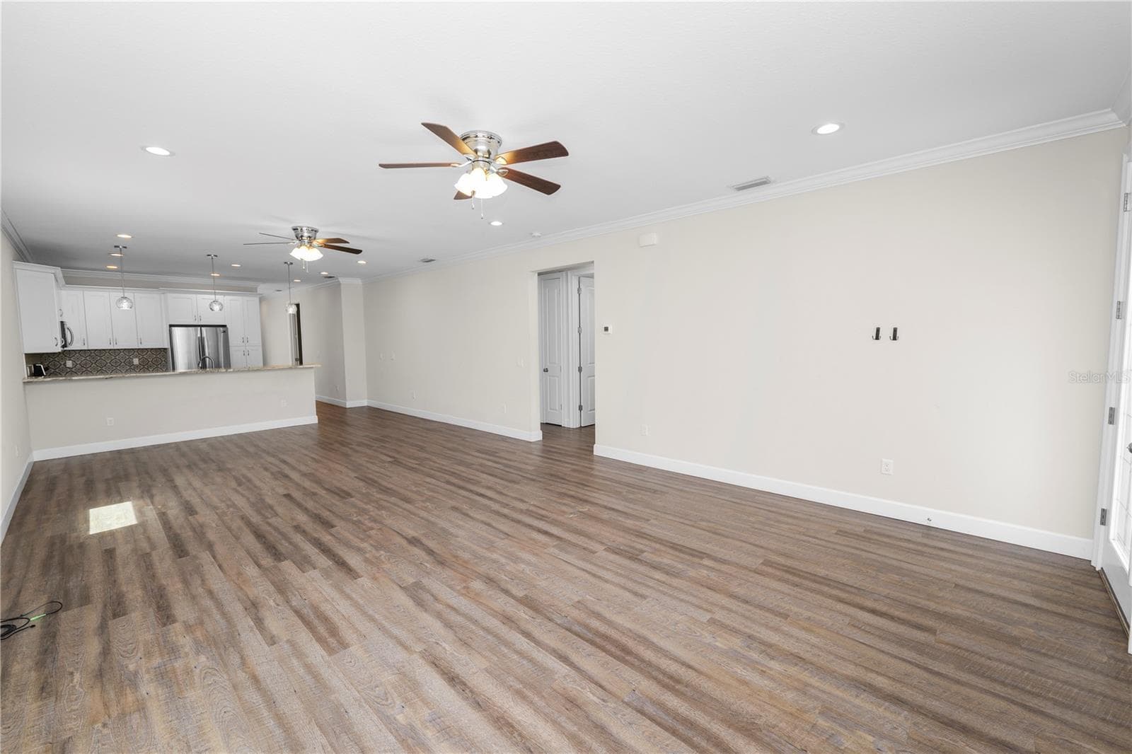 Single Family Residence at 3725 57TH AVE N, ST PETERSBURG, photo 6 of 31