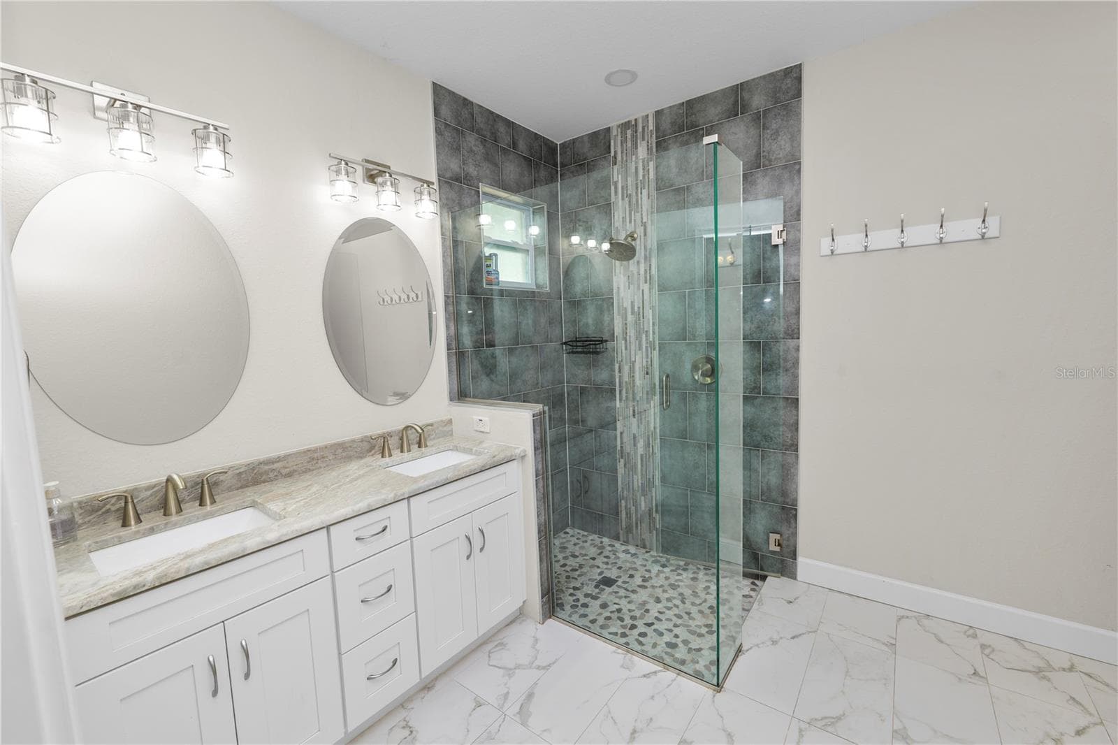 Single Family Residence at 3725 57TH AVE N, ST PETERSBURG, photo 25 of 31