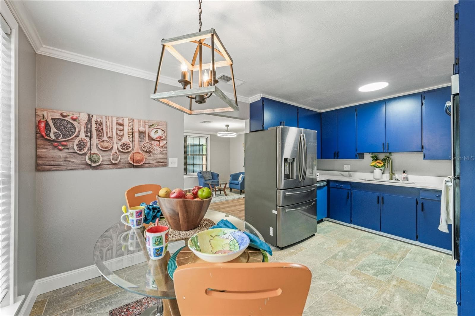 Single Family Residence at 1518 CREST AVE, LEESBURG, photo 11 of 26