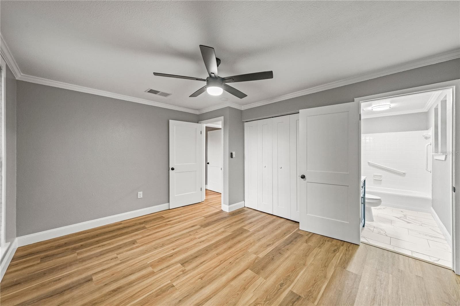 Single Family Residence at 1518 CREST AVE, LEESBURG, photo 16 of 26