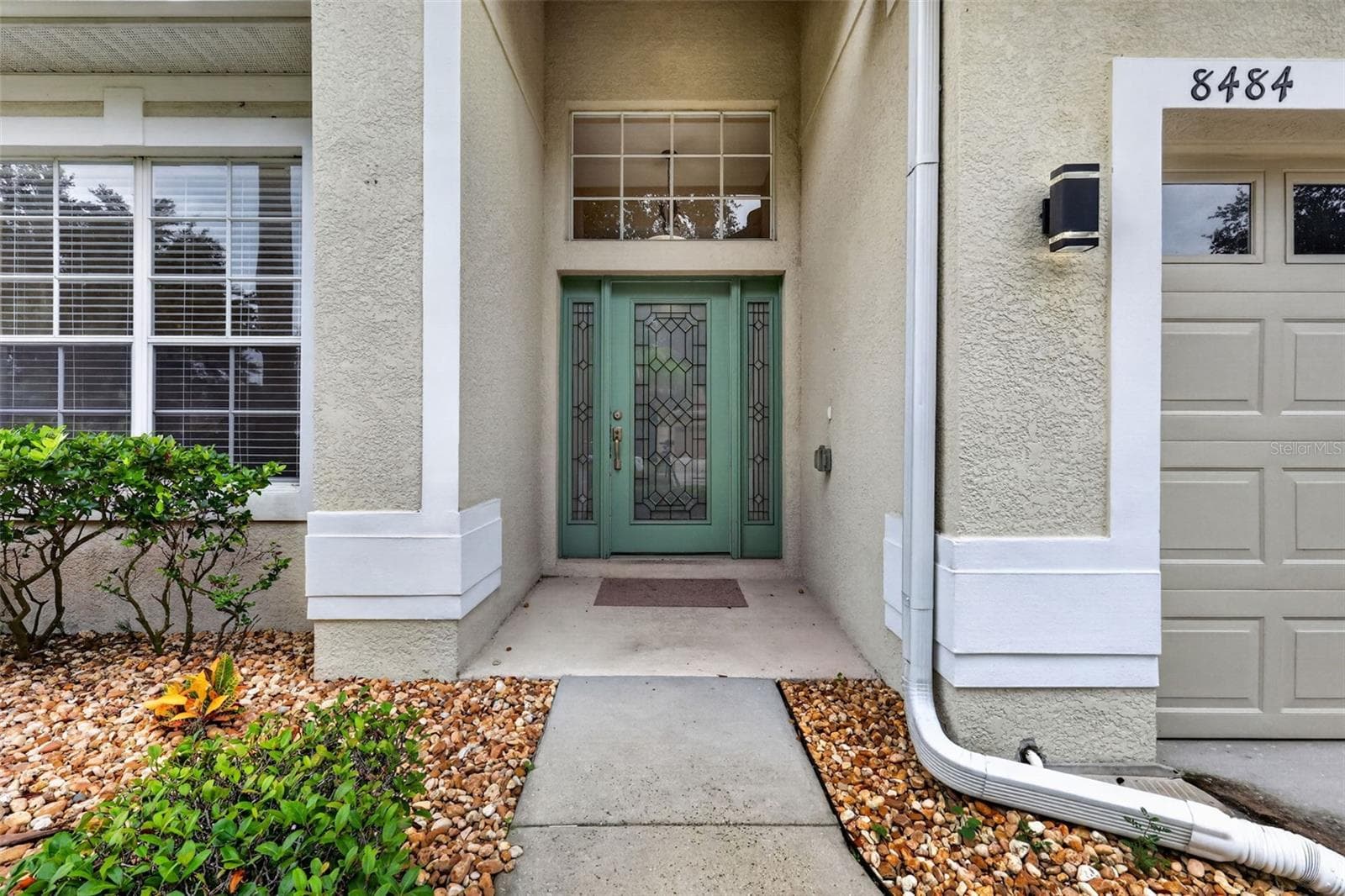 Entry - 8484 DOVER VIEW LN, ORLANDO