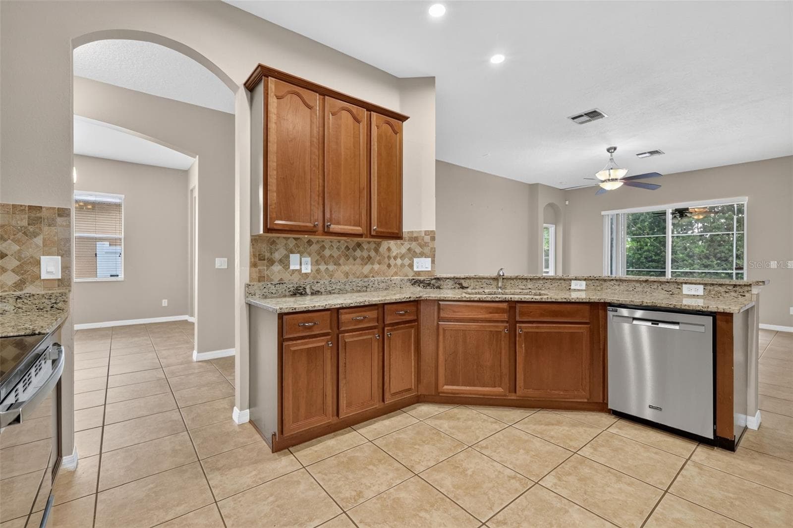 kitchen - 8484 DOVER VIEW LN, ORLANDO