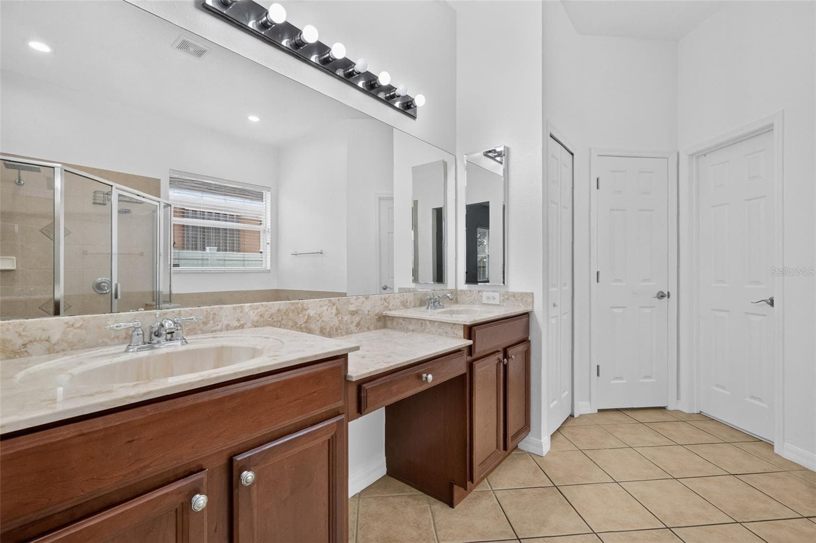 primary bath - 8484 DOVER VIEW LN, ORLANDO