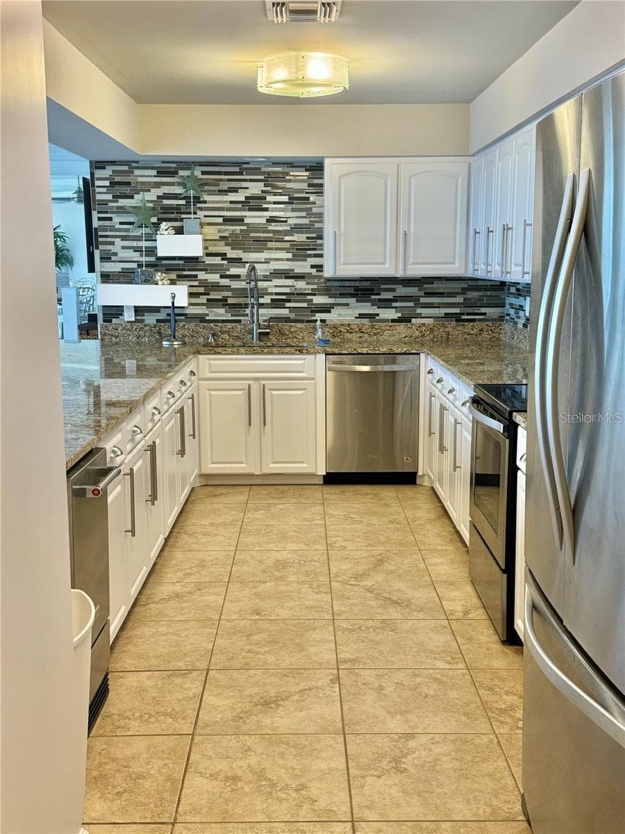Community Room Kitchen - 4745 S ATLANTIC AVE #102, PONCE INLET