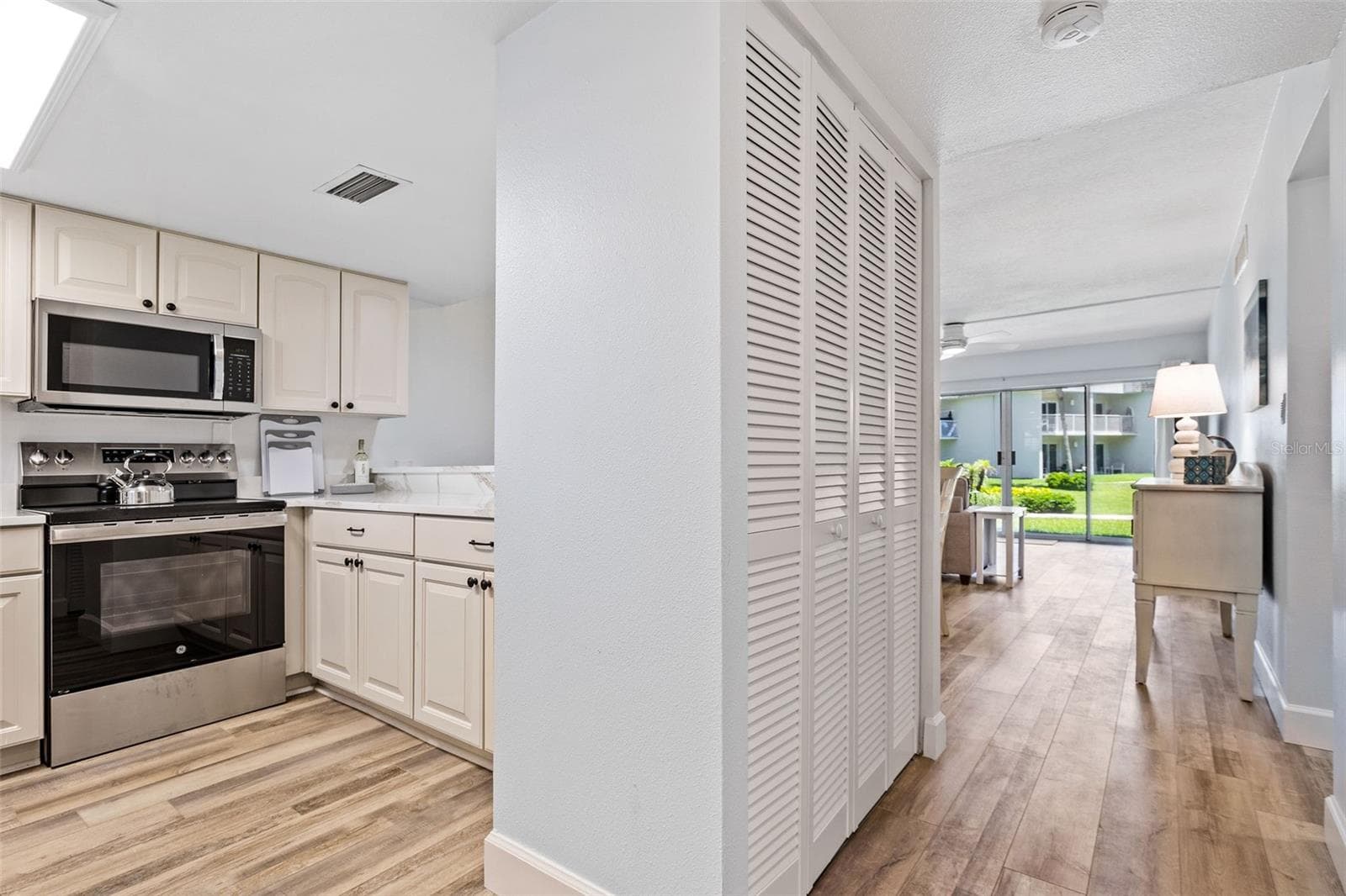 Condominium at 4831 SAXON DR #1080, NEW SMYRNA BEACH, photo 3 of 40