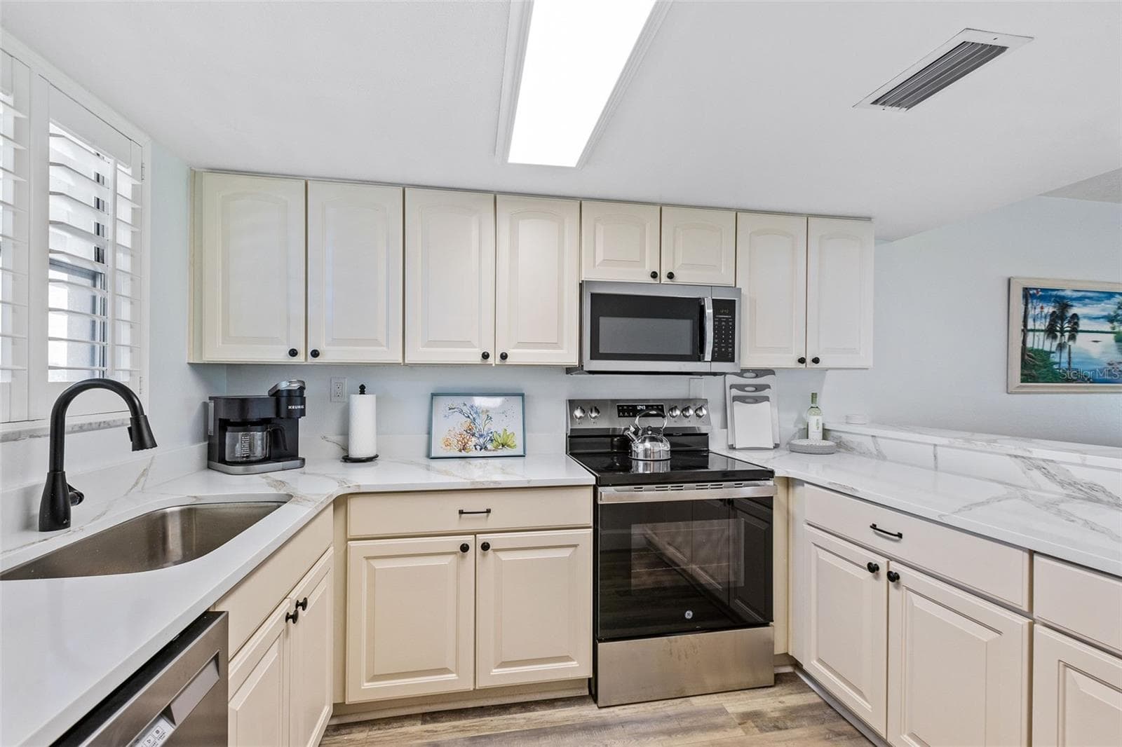 Condominium at 4831 SAXON DR #1080, NEW SMYRNA BEACH, photo 6 of 40