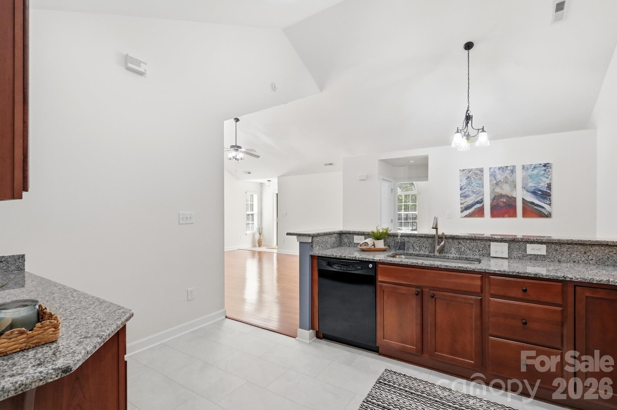 Condominium at 5518 Prosperity View Drive, Charlotte, photo 7 of 38
