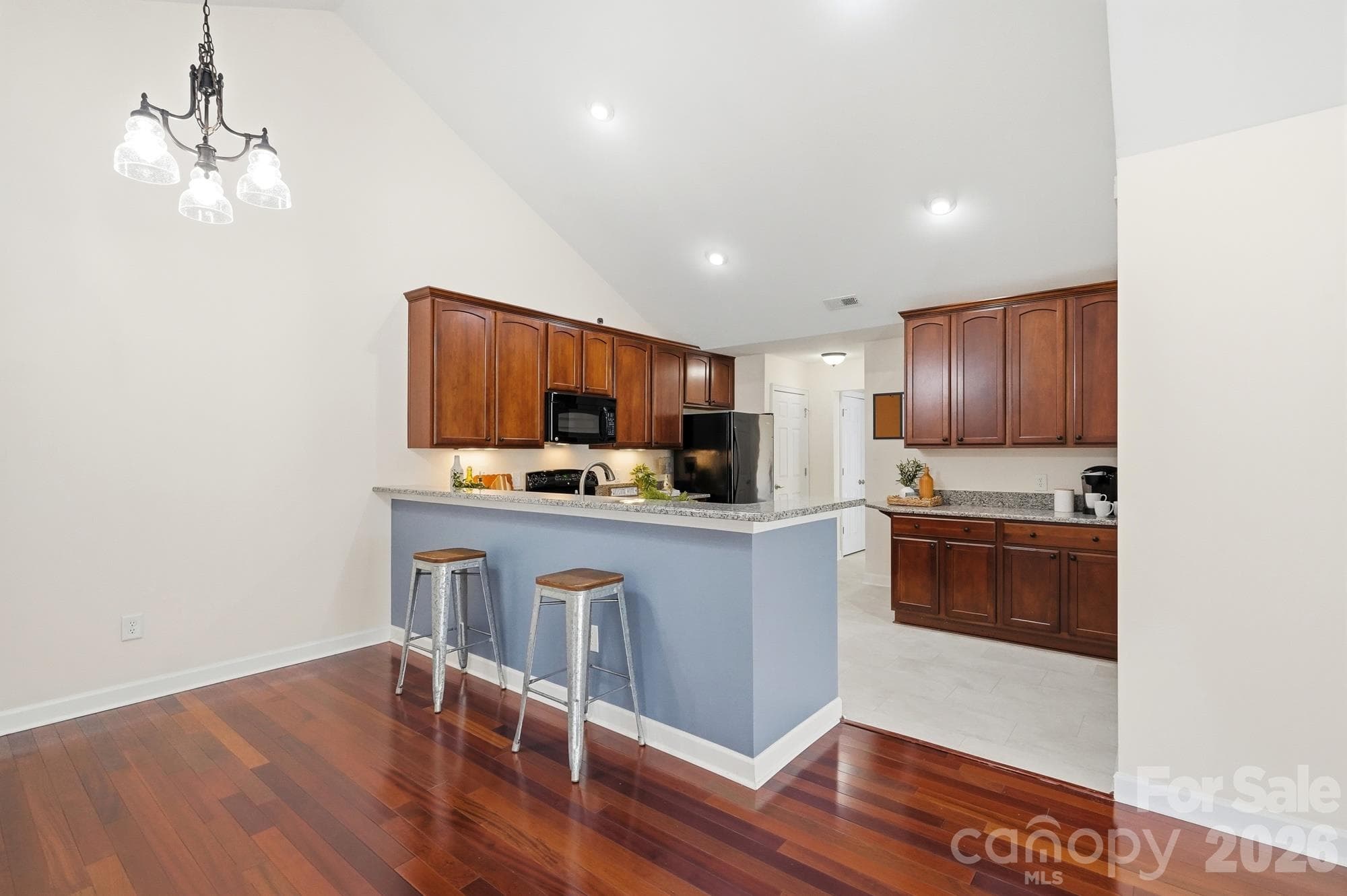 Condominium at 5518 Prosperity View Drive, Charlotte, photo 10 of 38